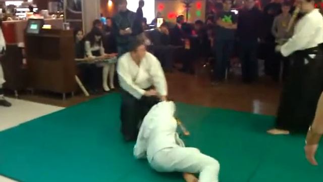 На киберфайтинге в ЦТиР Мир часть 2 трое нападающих