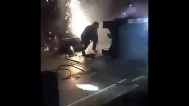 Газманов упал на яму