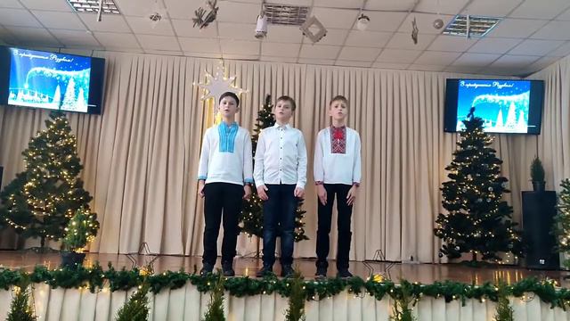 Колядка "В Вифлеємі". Слова і музика В. Лис.