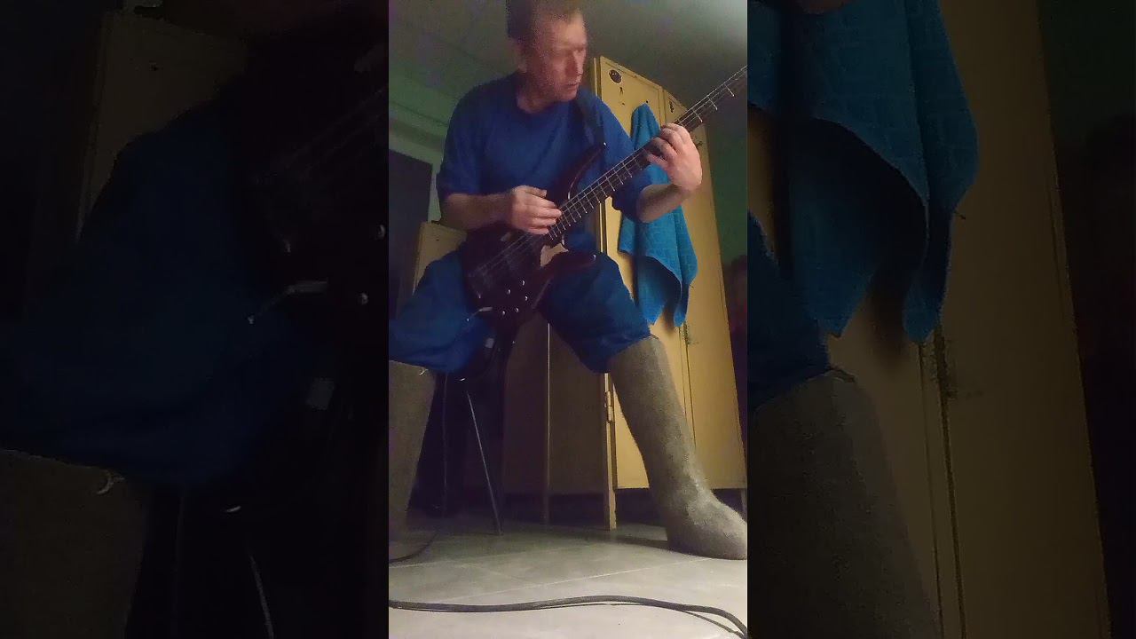 Black Sabbath-Iron Man bass cover #shorts #bass #bassguitar #бас #басгитара #blacksabbath #cover