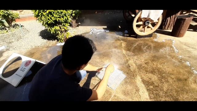 Split type Air con cleaning demonstration