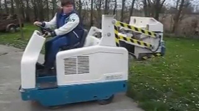 Kehrmaschine Tennant 6200 D reconditioned by Tennant in 2008