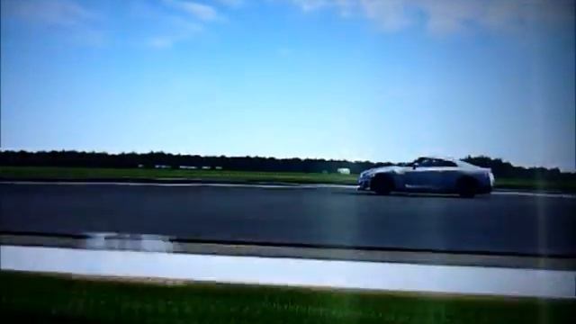 Forza 4 Nissan GTR Drag Mile