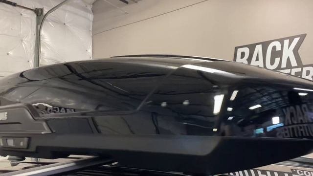 2020 KIA Telluride with Thule Motion XT XL Roof Top Cargo Box