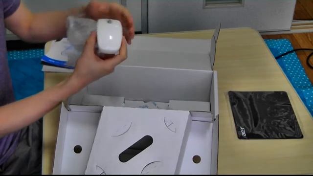 Acer Aspire Revo Unboxing