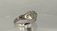 Серебряное кольцо с натуральным чешским молдавитом 1.85ct (тектит) в круглой огранке 8 мм, лампы
