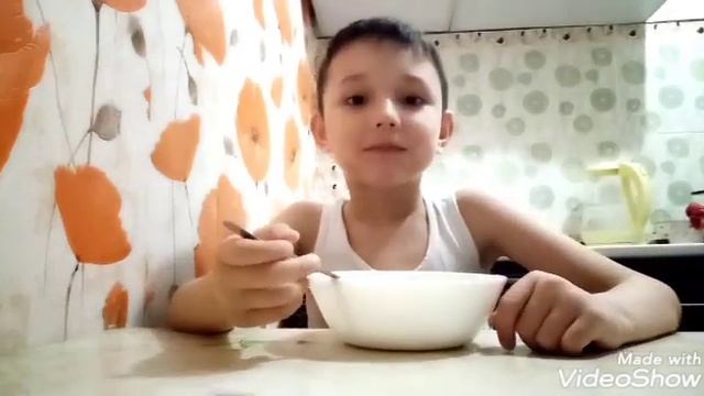 Кушаю роллтон с белыми грибами новинка.