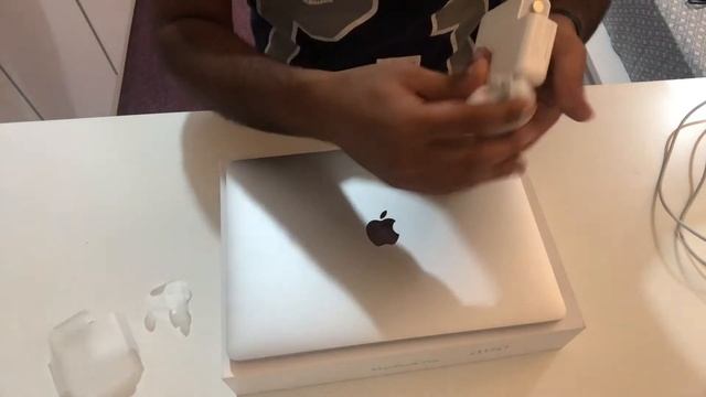 MacBook Pro I5 Silver unboxing and review price in kuwait |2019|