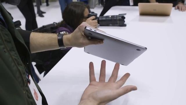 Unboxing the new MacBook air 2018 apple