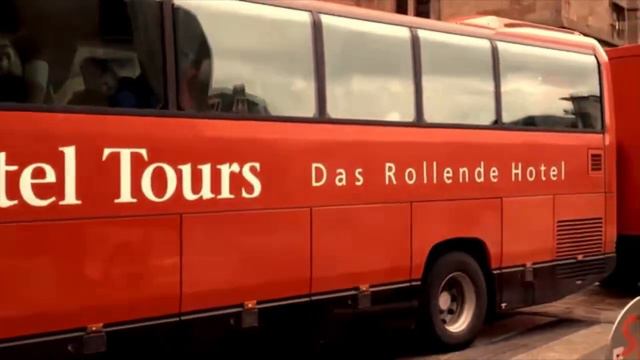 Немецкая Rotel строит уникальные отели на колесах и катает на них туристов по всему миру.