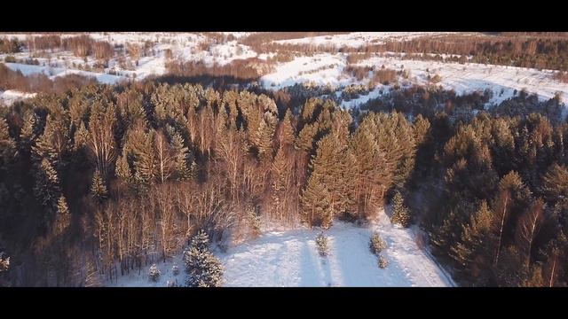 Полёт над посёлком Верхняя Унжа, Кологривский район, Костромская область. Зима.