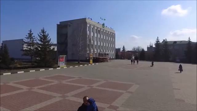 gorod-alekseevka-s-visoti-pt-c-ego-poleta-centralnaya-plo-ad_(videomega.ru).mp4