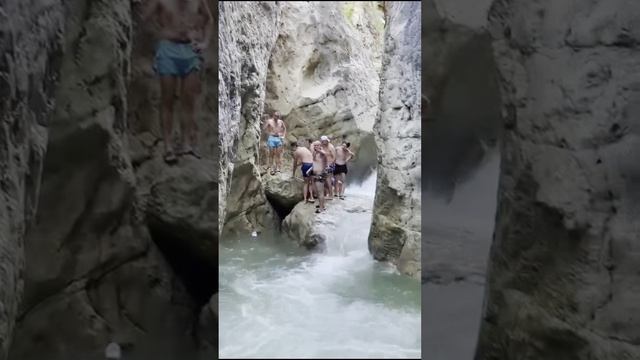Зима в сердце, на душе вьюга. Ты понимаешь что мы друг без друга
