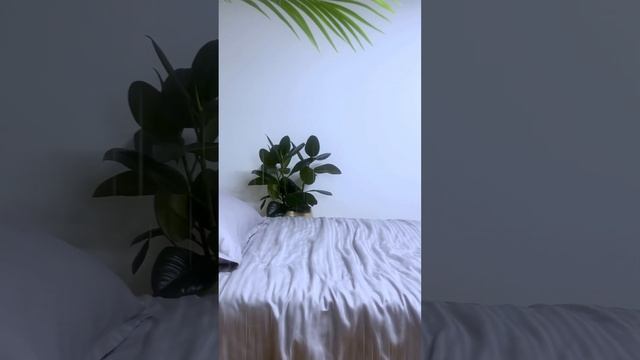 Постельное белье из серого страйп-сатина. Хлопок 100%.