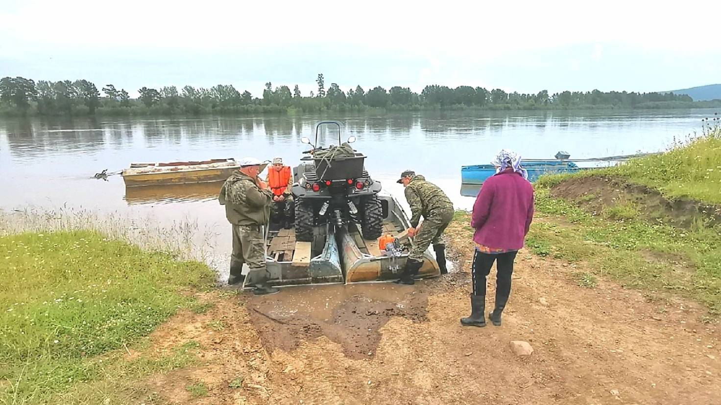 В ТАЙГУ ЗА ЧЕРНИКОЙ.СБОР ЯГОДЫ В СИБИРИ.