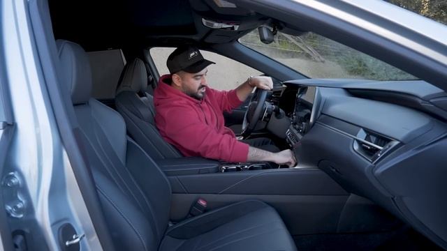 Lexus RX 500H F-Sport 2023 - una experiencia de manejo sublime Test Drive