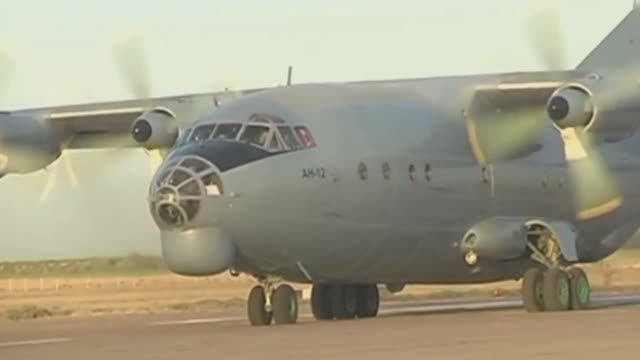 Транспортный самолет Ан-12. Всё что вы хотели знать о "рабочей лошадке" советского и мирового неба