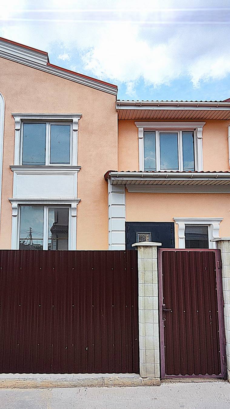 Семейный дом в коттеджном поселке в Севастополе. 8978-059-92-55, Геннадий.