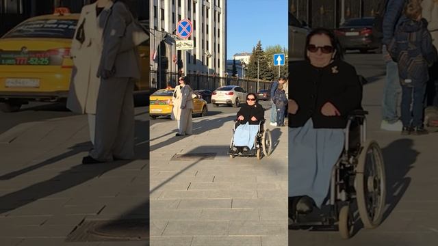 Активная  жизнь на инвалидной коляски