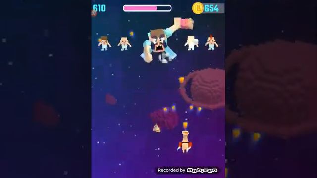 Я играю в игру под названием ЛАМА ЛАМА ПЛЮЙ ПЛЮЙ