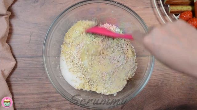 Rhubarb and Strawberry Crumble