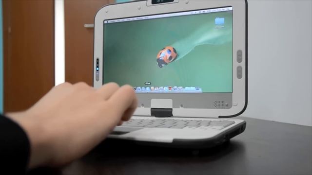 Intel Atom Hackintosh N450 gma3150 review and demo netbook laptop