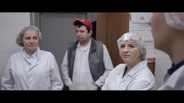 Гости из Бахетле (г. Новосибирск) на свинокомплексе