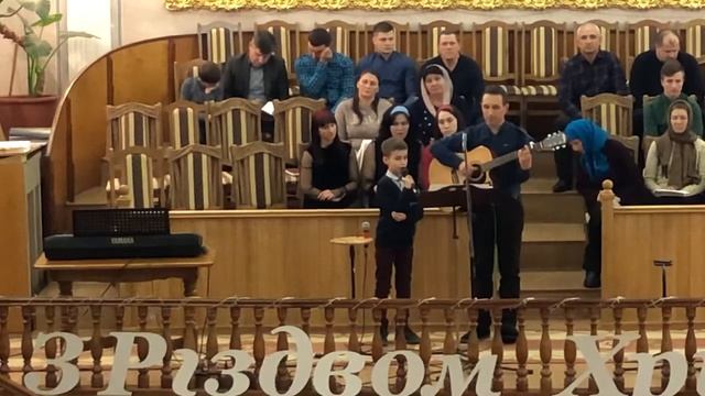 Город погружался тихий сон.