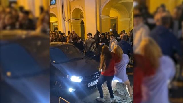 ЖЕСТЬ НА ДУМСКОЙ  ДЕНЬ ГОРОДА  Санкт Петербург   НАБУХАЛСЯ В СТЕЛЬКУ  ВЛОГ  Артём Крат