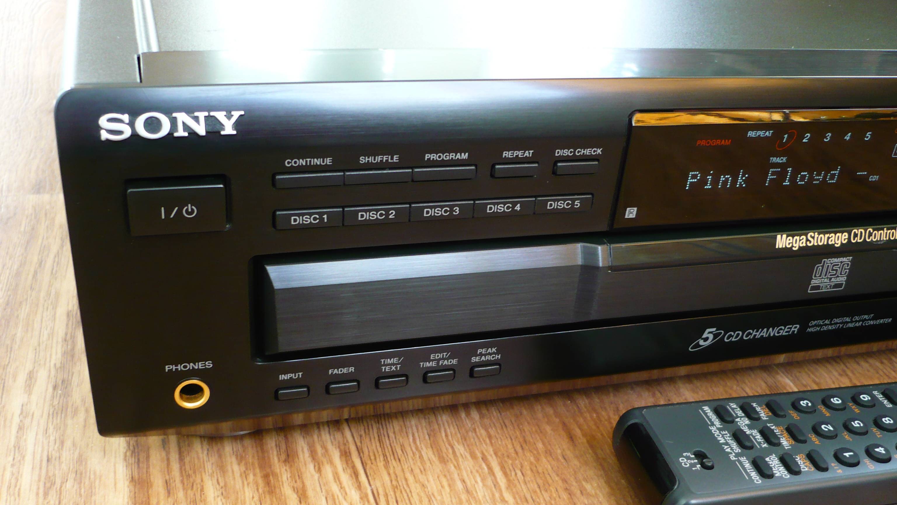 Sony CDP-CE525