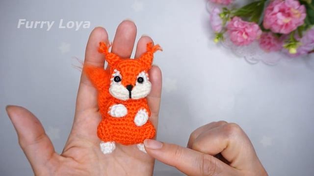 ?Новинка ? Авторский мастер класс : Магнит - Брошь Белочка крючком Tutorial?