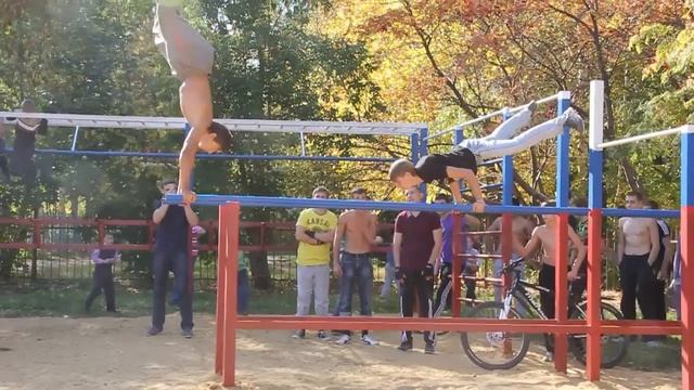 WorkOut в Рязанидворовый спорт рязаньтурникибрусья