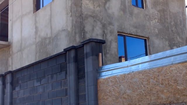 Непьющая бригада, строим в Севастополе.