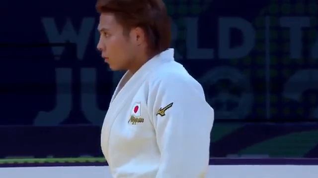 Таджик против чемпиона Олимпиада из Япония