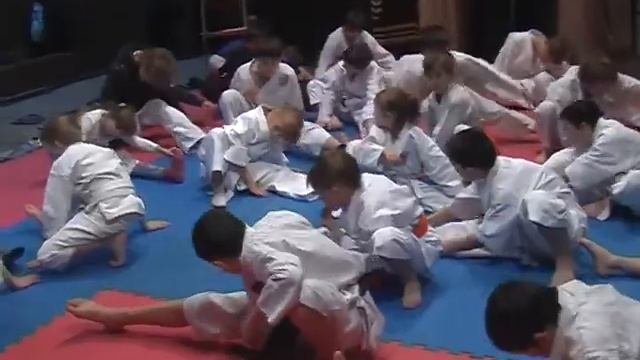 ПГТ Октябрьское ДК.Утреняя разминка..avi