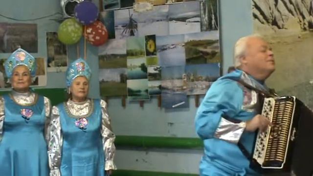 Молебка. Хор Городские Горки. Почему потерял я покой.