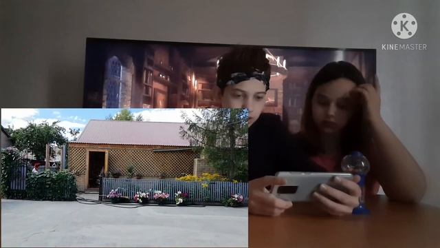 Смотрим  видео со скрытых  камер !!! Что делал клоун ?????