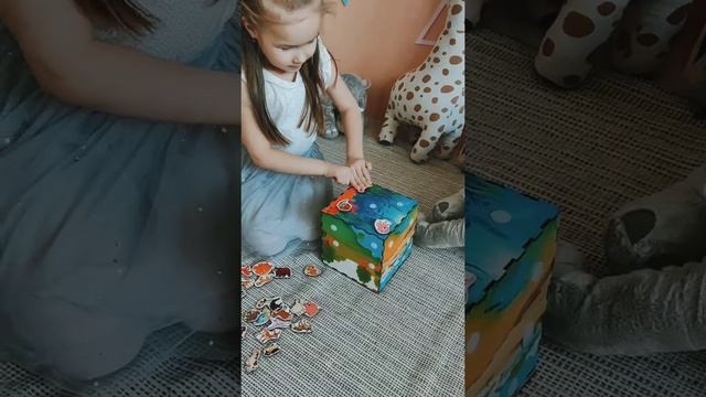 Детская развивающая игра Кубик "В мире животных" Woodkevich Kids игрушка сортер для малышей