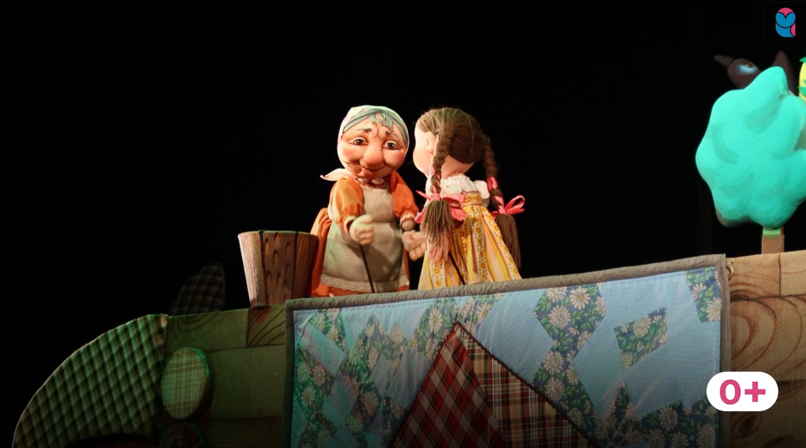 В Тольятти показали премьеру кукольного спектакля "Три медведя"