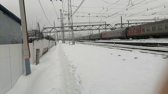 Поезд Воркута Москва на подходе к ст Ярославль гл. Снято 06.03.2024г