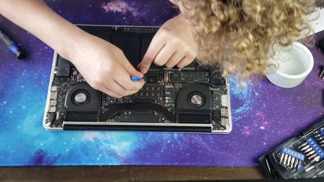 Battery Replacement for Late 2013 Macbook Pro - Tutorial