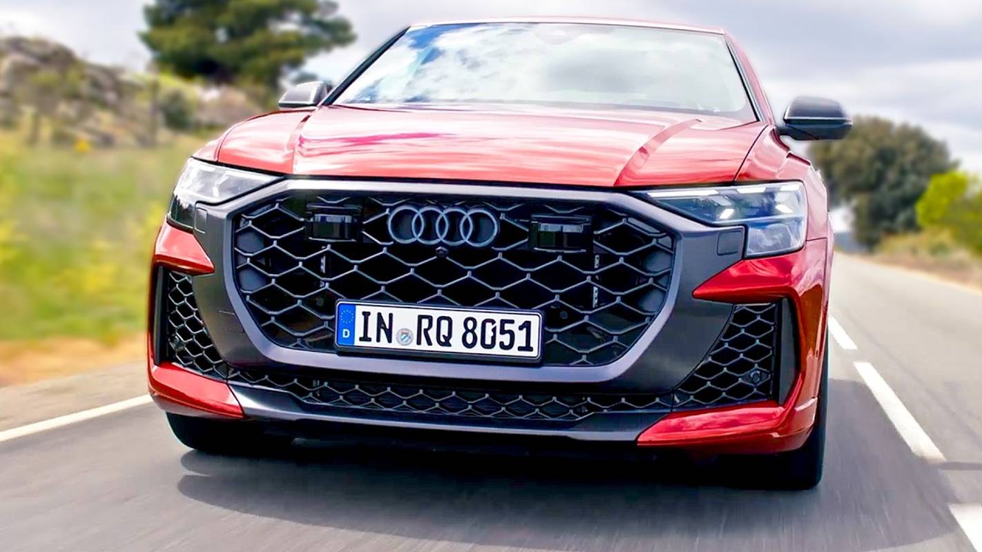 Audi RSQ8 Performance (2025) Звук и драйв