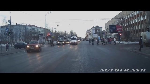 Везучие пешеходы Lucky Pedestrians