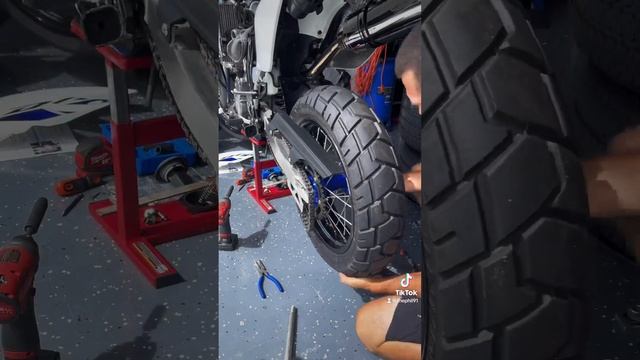 Swapping for the off-road setup. #drz400 #supermoto