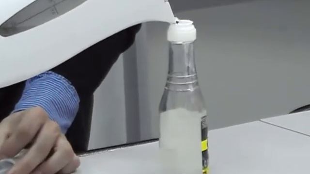Вскипятить воду при помощи шприца