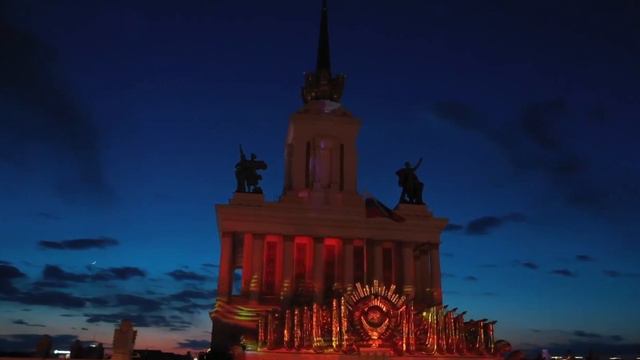 ‼️🇷🇺🎖«Лучи Победы»:люди со всей России почтили память миллионов павших героев Великой Отечественн