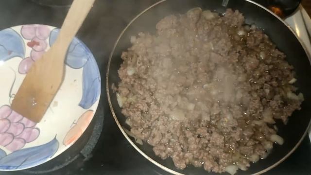 Фарш+лаваш. Сразу готовьте много - съедается мгновенно! Вас будут просить делать так снова и снова.