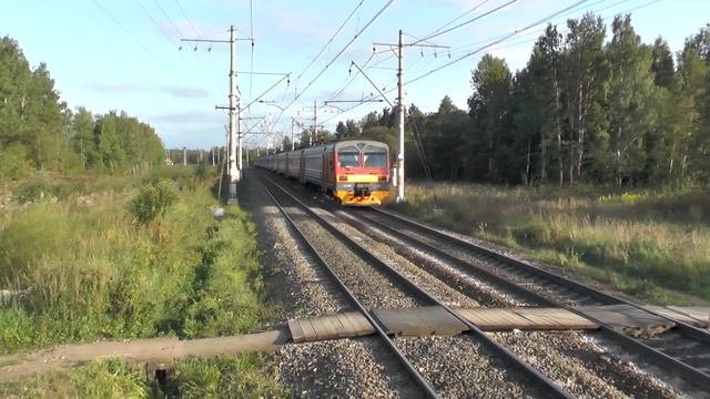 Электропоезд ЭД4М-0102 платформа Партизанская