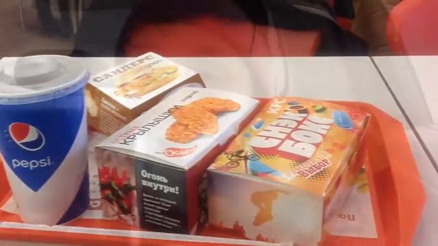 VLOG:воскресеньепоездкигостиKFC