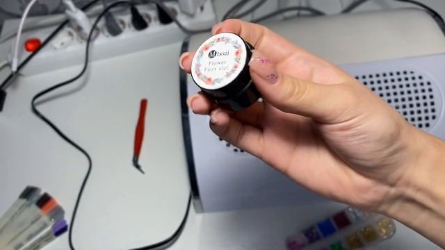 сама делаю маникюр к хэллоуину ?✨  *очень страшный дизайн* ?